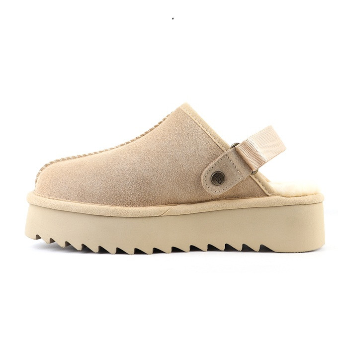 Ugg Goldenstar Clog Platform Sand