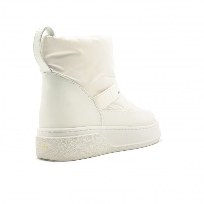 Ugg Ash White