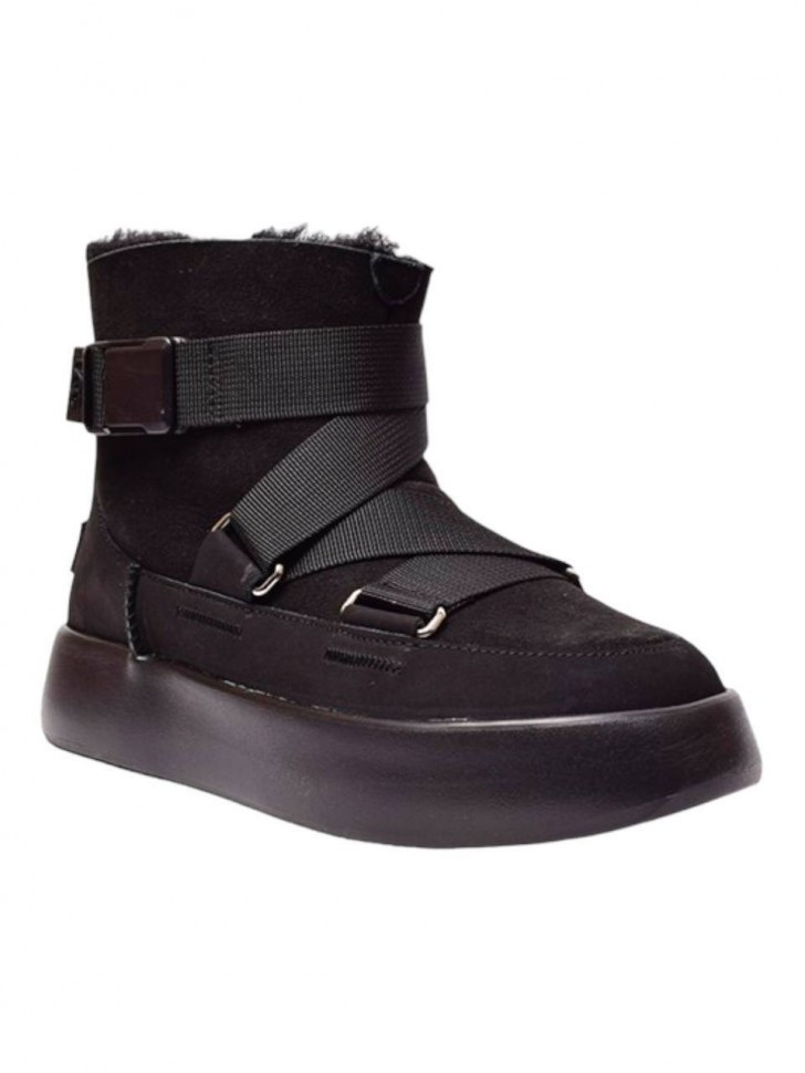 Ugg Classic Boom Buckle Black