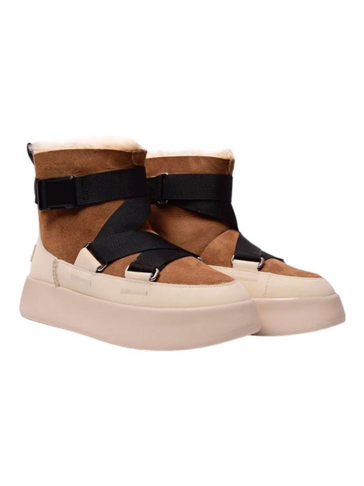 Ugg Classic Boom Buckle Chestnut