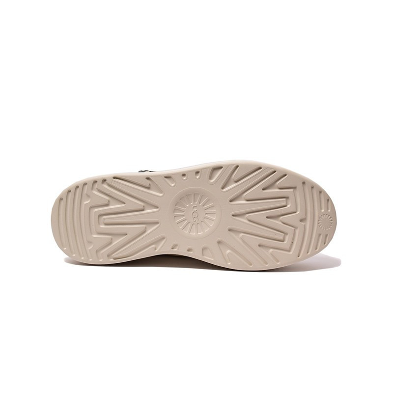 Ugg Classic Boom Buckle Chestnut