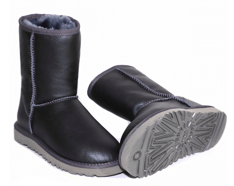 Ugg Classic Short Metallic Grey