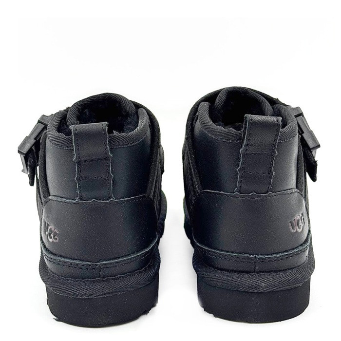 UGG Kids Neumel Snapback Leather Black
